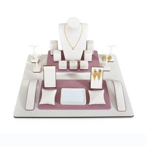 Exhibidores de Joyería de Diseño ODM Personalizados, Juego de Exhibición de Joyería de Lujo para Tiendas - Product Image 4