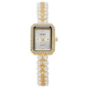 Montre pour femme tendance 2026 avec cristal carré et quartz, bracelet de perles - Style élégant, bracelet en acier inoxydable, résistante à l'eau - Faible coût - Product Image 5