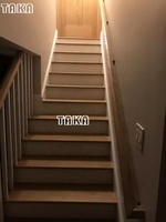 Éclairage LED Avec Rampe en Bois