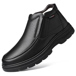 Botas de nieve de cuero con forro polar cálido para hombre, color negro, con suela gruesa antideslizante, impermeables, informales, para personas de mediana edad. - Product Image 5
