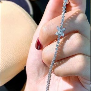 Bracelets de tennis Xinfly en or 18 carats avec diamant 1,95 ct en forme de trèfle à quatre feuilles, style œil de cheval, pour petite amie - Product Image 5