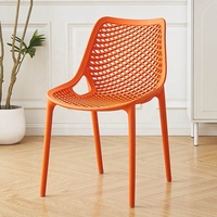 Chaise en plastique en gros pour l'extérieur, idéale pour la maison, le bureau, l'appartement, la location et la restauration
