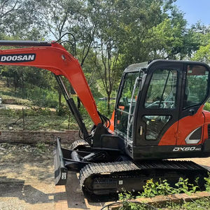 Excavadora usada coreana Doosan DX60 de segunda mano Doosan 6 toneladas de excavadora sobre orugas Mini excavadora Doosan DX60 en gran oferta en Stock - Product Image 1