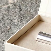 Boîte cadeau personnalisée pour eau de toilette blanche et boîte magnétique pour parfum avec boîte en papier parfumée pour l'emballage de parfum