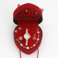 Montre de Luxe pour Femme, Petit Cadran, Montre à Quartz Exquise, Ensemble de Bijoux, Boîte Cœur, Style Simple et Décontracté, Achat en Gros
