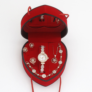 <span class=keywords><strong>Montre</strong></span> de Luxe pour <span class=keywords><strong>Femme</strong></span>, Petit Cadran, <span class=keywords><strong>Montre</strong></span> à <span class=keywords><strong>Quartz</strong></span> Exquise, Ensemble de Bijoux, Boîte Cœur, Style Simple et Décontracté, Achat en Gros - Product Image 5
