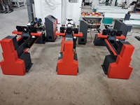 Petits tours à bois CNC économiques et pratiques sont utilisés pour le traitement des pieds de table et de chaise