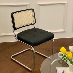 <span class=keywords><strong>Silla</strong></span> de Comedor Cantilever Moderna de Mediados de Siglo, Estilo <span class=keywords><strong>Cesca</strong></span>, con Estructura Tubular Cromada, Respaldo de Mimbre y Asiento de Cuero para Hogar o Restaurante - Product Image 1