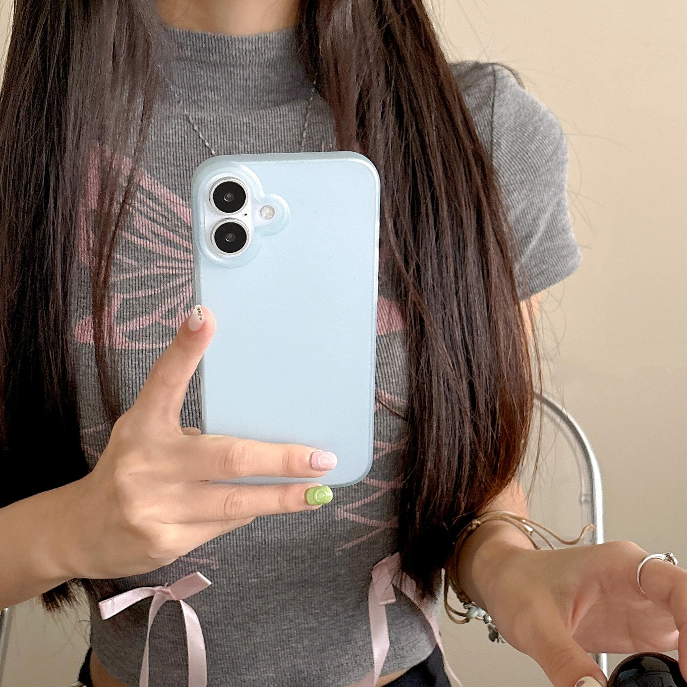 สีฟ้าใส