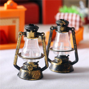 <span class=keywords><strong>Lampe</strong></span> à kérosène noire rétro 1:12 Maison de poupée Cadeau pour enfants Bébé Jouet <span class=keywords><strong>Mini</strong></span> meubles Jouets miniatures - Product Image 6