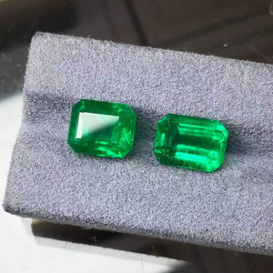 Paire de pierres précieuses naturelles SGARIT 5.595CT&5.204CT, émeraudes vertes, taille octogonale, pierres assorties pour la création de boucles d'oreilles. - Product Image 3
