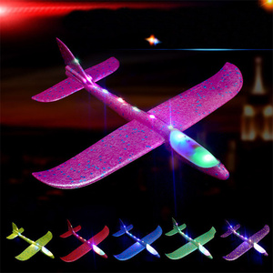 All'ingrosso ha condotto i giocattoli leggeri dell'aeroplano luminoso lampeggiante dell'aliante aereo che lancia l'aereo della schiuma può volare di notte per i bambini come il migliore regalo - Product Image 5