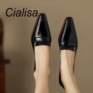 Cialisa 2023SS OEM ODM ручная пресс-форма для слипоны наивысшего качества из натуральной кожи в сдержанном стиле туфли в ретро-стиле обувь с квадратным носком; На массивном каблуке под платье женские туфли-лодочки на высоком каблуке с