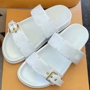 Chaussons en cuir de créateur de haute qualité, confortables et amortissants, tongs d'été tendance pour femmes, chaussures décontractées antidérapantes pour hommes - Product Image 4