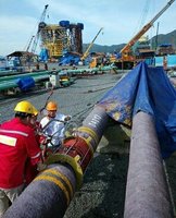 Four à induction 60 kW pour le traitement thermique des pipelines gaz/pétrole, économe en énergie, refroidissement par air, température maximale 780 °C
