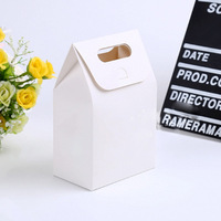 Boîtes en papier Kraft blanches pliables portables pour petits cadeaux pour parfum bijoux Macaron gâteau bonbons Snack ou autres articles