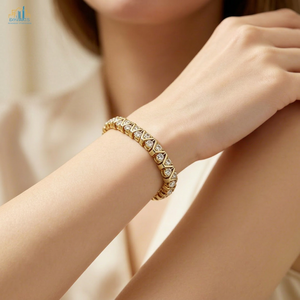 Bracelet tennis plaqué or 22 carats pour femme Art Palace avec diamants ronds taille brillant sertis en canal, style classique, pour usage quotidien - Product Image 1