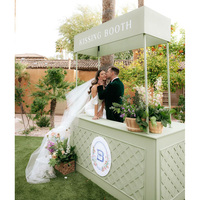 Photomaton debout pour magazines extérieur personnalisé cabine de baisers pour demande en mariage ronde en métal