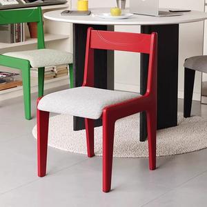 Chaise de salle à manger rembourrée au design moderne et minimaliste pour adultes - Product Image 1