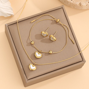 ขายส่ง18K ชุบทองสแตนเลสเพทายดอกไม้ผีเสื้อหัวใจต่างหูสร้อยคอสร้อยข้อมือแหวนแฟชั่นชุดของขวัญ - Product Image 4