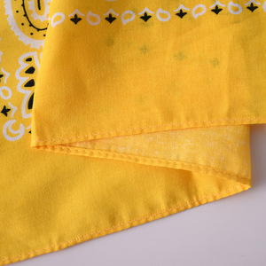 <span class=keywords><strong>Bandana</strong></span> in Stile Punk Hip-hop 55 * 55cm, Foulard per Ciclismo e Sport all'Aperto, Sciarpa Quadrata con Motivo a Fiori di Anacardio in Cotone - Product Image 2