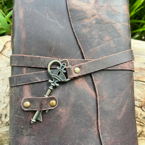 Agenda de Cuero Genuino Vintage, Ecológica, con Papel Ecológico, Juego de Regalo, Profesional, para Negocios, al por Mayor, con Cubierta Negra Elegante - Product Image 1