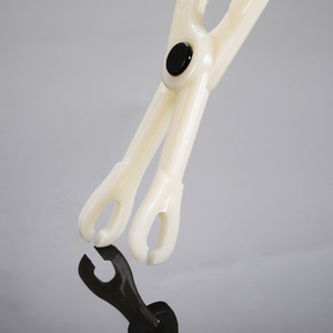 YICAI desechable estéril redondo ranurado labio lengua oreja nariz abrazaderas <span class=keywords><strong>ombligo</strong></span> pinzas triángulo abierto alicates tatuaje Piercing herramientas - Product Image 5