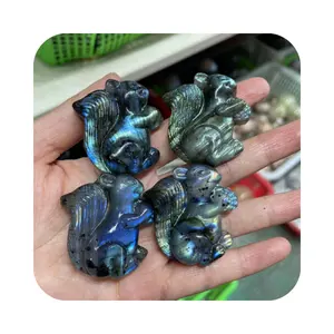 Wholesale healing Semi-Precious Stone squirrel Carvings labradorite gift flat carving quartz For home decorations