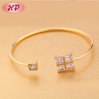Gelang perhiasan wanita, model baru trendi pabrikan terbaru sederhana India 18k emas gelang perhiasan untuk wanita
