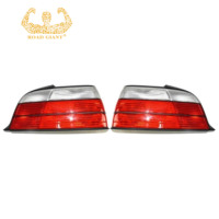 Pièces de rechange automobiles, accessoires de remplacement, feu arrière droit 63218353274 pour BMW Série 3 E36 berline 4 portes 1992-1998, feu arrière automobile