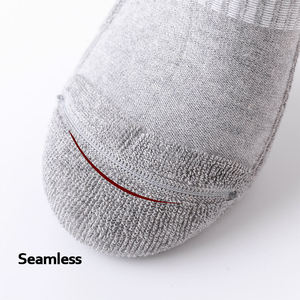 <b>Men's</b> Crew <b>Socks</b> <b>White</b> Cotton Knitted Breathable Daily Wear With Logo Customizable Design Spring Style - Product Image 4