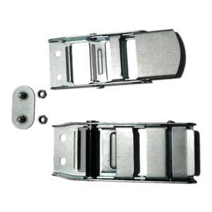 Correa de control para piezas de camión con hebilla de trinquete para cortina lateral y amarre de carga - Product Image 1