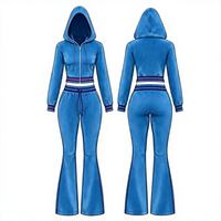 Ensemble de survêtement décontracté 2 pièces pour femme : sweat à capuche court, pantalon évasé à rayures et ceinture, tenue de sport