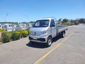 Camión de carga eléctrico KAMA DONGFENG JMC Mini de doble cabina, 2-5 asientos, dos cabinas, Pure EV KAMA Truck, LHD/RHD, capacidad de 1.5 toneladas. - Product Image 3