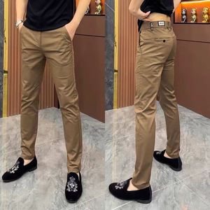 Nouveau <span class=keywords><strong>pantalon</strong></span> <span class=keywords><strong>chino</strong></span> <span class=keywords><strong>slim</strong></span> décontracté pour <span class=keywords><strong>homme</strong></span> 2026, taille mi-haute, couleur unie vibrante, en coton respirant, idéal pour le bureau, le quotidien et les événements sociaux - Product Image 4