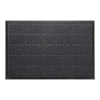 Tapis anti-salissures à canaux profonds et nervures pour attraper la boue, le sable et la saleté, idéal pour les fermes, les granges et les entrées utilitaires.