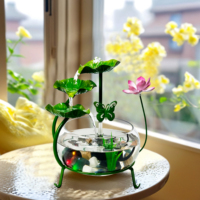 Fontaine d'eau artisanale multifonctionnelle en fer forgé à trois niveaux en forme de feuille de lotus verte, décoration de bureau durable pour la maison, style Feng Shui