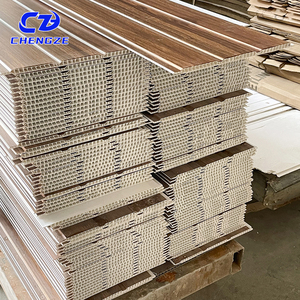 <span class=keywords><strong>Plafond</strong></span> en <span class=keywords><strong>PVC</strong></span> perforé de conception moderne, taille et <span class=keywords><strong>couleur</strong></span> personnalisées, imperméable, installation de grille de <span class=keywords><strong>plafond</strong></span>, nouveau style de <span class=keywords><strong>plafond</strong></span> en <span class=keywords><strong>PVC</strong></span> - Product Image 2