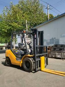 รถยกดีเซลขนาดใหญ่ของ Komatsu สูง3ตันสูง4.5เมตรรถยกใช้สำหรับขาย - Product Image 2