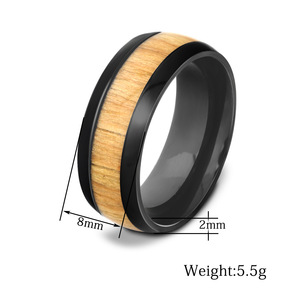 Anillo de Acero Inoxidable para Hombre con Incrustaciones de Madera de 8MM, Anillo de Boda Negro con Diseño Geométrico - Product Image 5