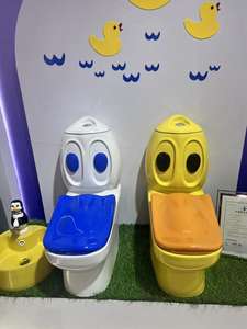 Nouvelle conception moderne de toilettes pour enfants en céramique monobloc à poser au sol, blanches, avec double chasse d'eau - Product Image 2