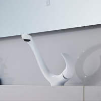 Nouveau design moderne et créatif, robinet de lavabo en laiton poli, réglable eau chaude/froide, à poser sur le comptoir, monotrou, type cascade