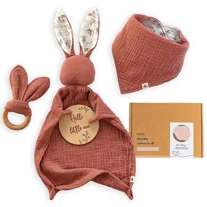 Hot Sale Neugeborene Geschenk box Weiche Super weiche Bio-Baumwolle Musselin Tröster Holz Beißring Baby decke Geschenkset