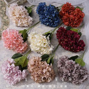 Bouquet d'hortensias artificiels à cinq têtes, fleurs en soie pour mariage et décoration intérieure, arrangement floral réaliste en plastique - Product Image 1