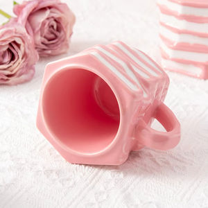 Taza de café de libro de cerámica Rosa única personalizada nórdica, regalo de negocios, logotipo personalizado de estilo de lujo ecológico - Product Image 3