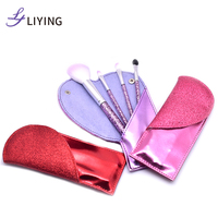 Ensemble de 4 pinceaux de maquillage à paillettes avec logo personnalisé Lyder fond de teint diamant cristal blaireau outils de maquillage pochette cœur