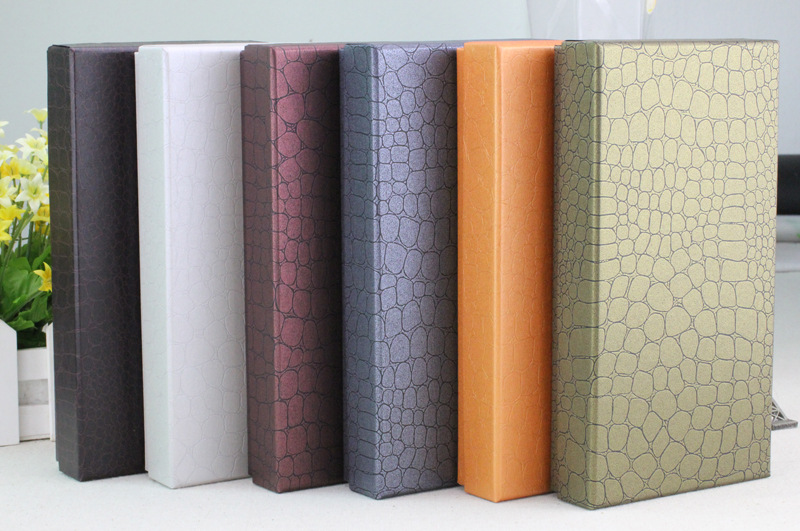 box packaging for cardholder