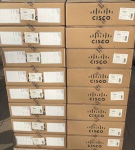 เราเตอร์ C8300-2N2S-4T2X 8300 2RU 4 พอร์ต 1GbE 2 พอร์ต 10GbE SFP+ 2SM + 2NIM สล็อต Gigabit Ethernet ISR - Product Image 2