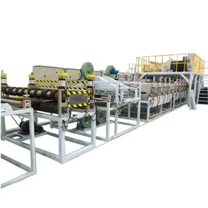 Machine pour pp honeycomb conseil bulle machine de confection des plaques de plastique pp honeycomb feuille machine