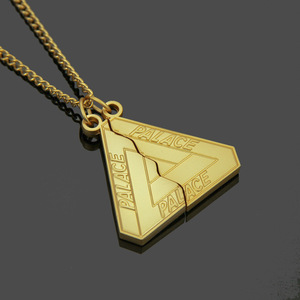 สร้อยคอแฟชั่นผู้ชาย สไตล์ฮิปฮอปสุดเท่ จี้รูปสามเหลี่ยมโลหะผสม สร้อยสแตนเลส ขายดี ราคาส่ง - Product Image 1